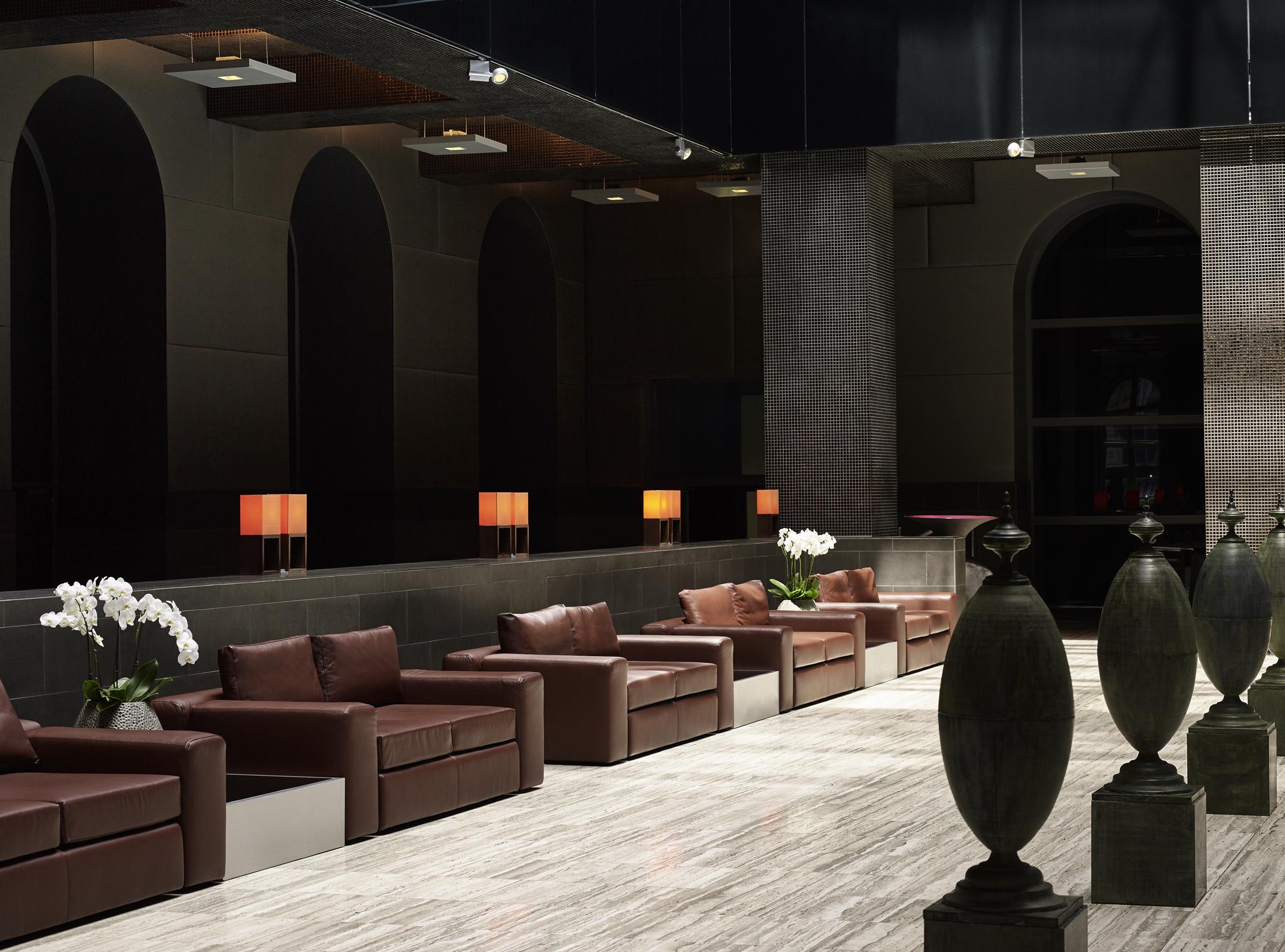 Sofitel Munich Bayerpost Hotel Ngoại thất bức ảnh The lounge at the airport