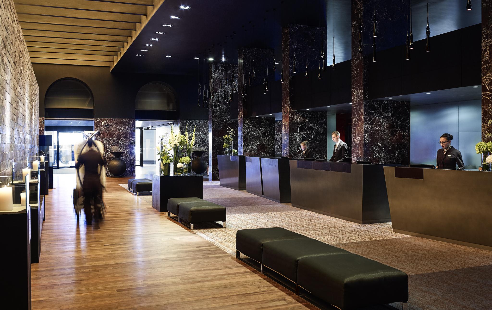 Sofitel Munich Bayerpost Hotel Ngoại thất bức ảnh The lobby of the hotel